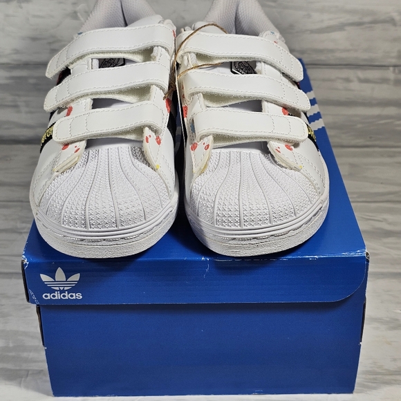 Adidas Superstar CFC White Sneakers Size 2Y UNISEX